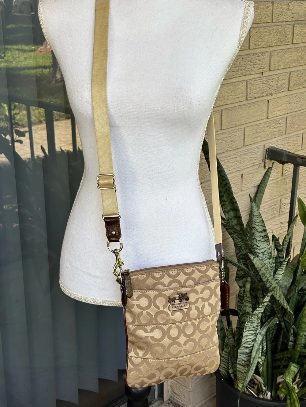Coach Madison Op Art Signature Jacquard Swingpack Crossbody Beige Brown